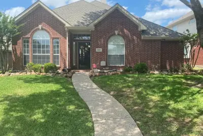 Prime Location in West Plano - private rooms