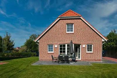 Image de Haifisch - 100sqm vacation home with infrared cabin, fireplace, garden & covered terrace