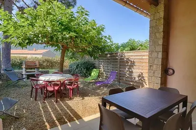 Image de Appartement 3 pièces avec jardin, proche plage, calme absolu, 6 couchages – Calcatoggio