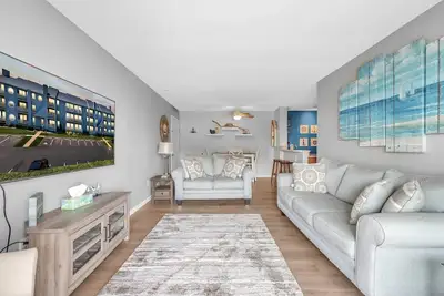 Image de 2Bd/1Ba, Lake/Riverview Condo; discounts for longer stays
