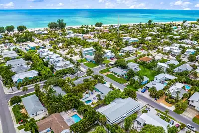 Image de Dog Friendly Cottage - Near the Beach and Shopping!