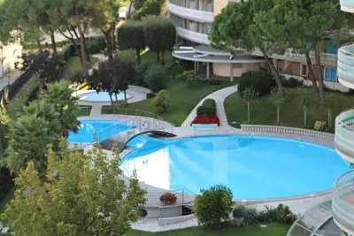 Image de Sea view apartment - 5 minutes from the beach!