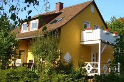 Image de House under the cherry tree, root, 80m from the Lahn