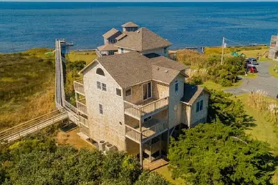 Image de Sound Front Home-Stunning Sunset Views and Fishing