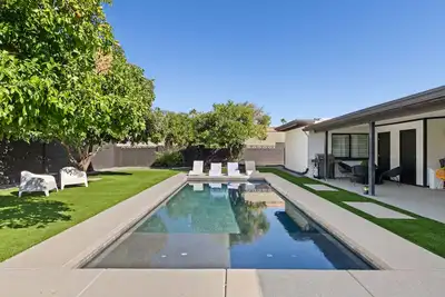 Image de Super Bowl Fans! ! ! ! Family home with a New Pool - Great location. . . .