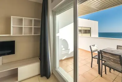 Image de Appartement de vacances Punta Umbria pour 1 - 5 personnes avec 2 chambres Ă coucher - Appartement de