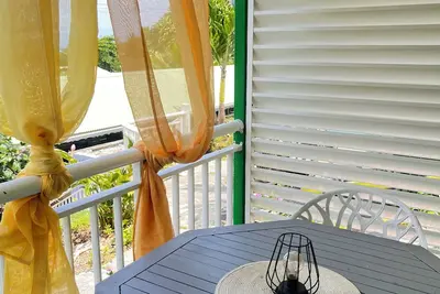 Image de Location proche de la plage 2minutes à pieds idéal pour deux personnes