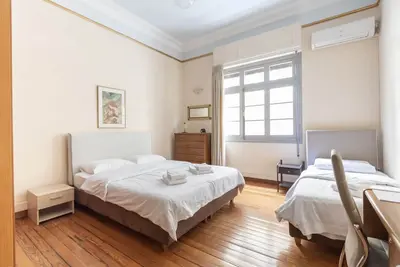 Image de Ideal 4 bdr Apartment in Plaka for 10!