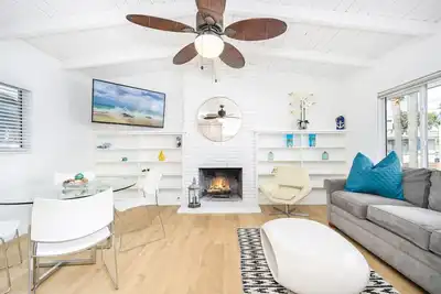 Image de Renovated 3 Bedroom Home on 41st-1 min walk to Beach