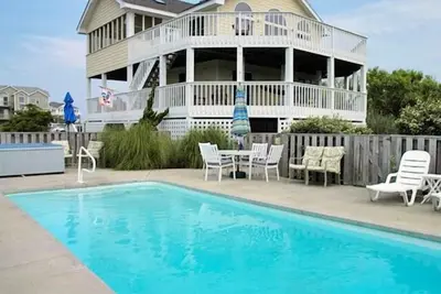 1418 - Windswept, Spacious 4-bed home in Corolla, Nc, private pool.