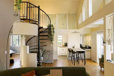 Image de Downtown Millbrae- 5 min from Sfo\/Bart