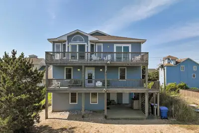 Image de Beach home with 4 master bedrooms and Private Heated Pool at no additional charge.
