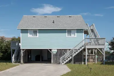 Image de Spacious beach box in Poteskeet with private pool and amenities