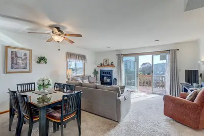 Image de Georgetown Sands condo with WiFi, outdoor shower, picnic table, and community pool and tennis