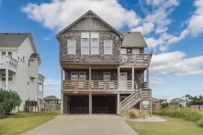 Image de C-Dune | Between the Highways | Old Nags Head Place | Nags Head | Sleeps 10