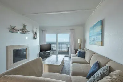 Image de Michelitch | Oceanfront | Dune Lantern Condos | Nags Head | Sleeps 4
