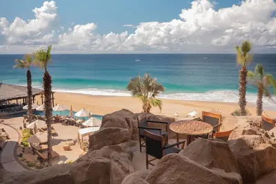Image de Ocean Front View of the Arch in the heart of Cabo a stones throw from the marina