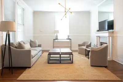 Image de Family Friendly Bungalow Steps Away From Eji Memorial