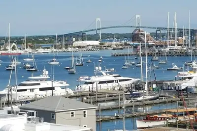 Image de 1 Bedroom in the heart of Newport Rhode Island