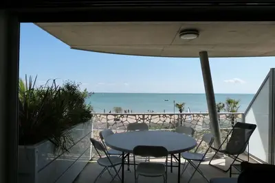 Image de Appartement 2-6 pers, 2 ch, balcon, piscine, accès plage, parking