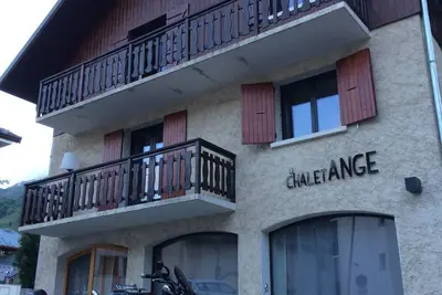 Image de 50m des commerces, 1er étage, sauna, balcon, casier à ski, 41m², Valloire