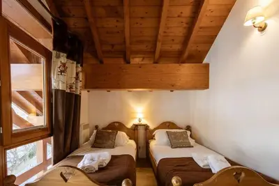 Image de 200m des commerces, 1er étage, balcon, casier à ski, 117m², Valloire