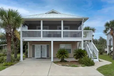 Image de Beachside Blessings (1 Block From the Beach! )