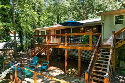 Image de Swallows Creek Retreat - Creek Front