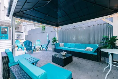 Image de 3-Br house walk to beach, shopping, bars, Nyc train. 6-beach passes & 4-bikes.