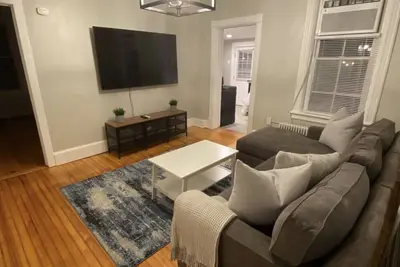 Image de Saugerties Village Space with Great Backyard