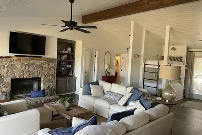 Image de Lake Martin Home -Close to Auburn University