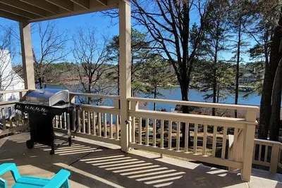 Image de Stylish 3/2 Home • Boat Slip • Lake Access • Lake View! King Beds • Central Loc