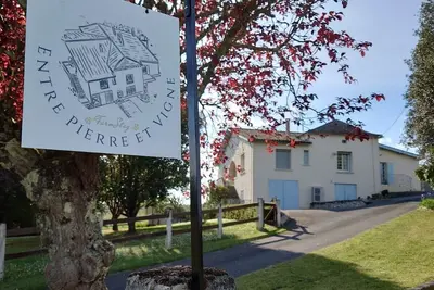 Image de Charmante Ferme au milieu des vignes avec jacuzzi