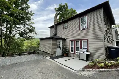 Image de Welcoming Home on a Hill 5 minutes from All Star Village