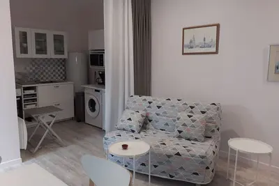 Image de \"Maison Rose\" Alet maison ind. cité médiévale tennis gratuit, rivière piscine