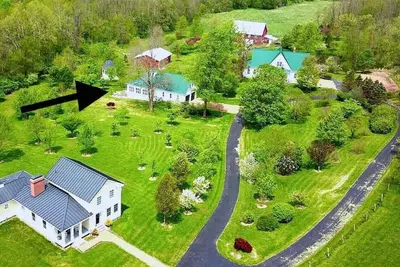 Image de Idyllic Carriage House Farm-stay near Rocky Fork Lake