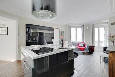 Image de Opera Chic : a unique apartment in the heart of Paris