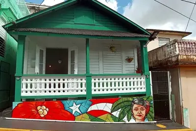 Image de La Casita de Abuela ~ 5★ Location, ♛Queen Bed, A/C