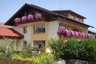 Image de Apartment Schloßberg in the southern Allgäu very quiet location in Hopferau near Füssen