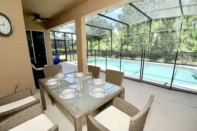 Image de Funtastic 1 Level 5/4 Pool Home- Nature View-Near Disney-Free Resort & Bbq Grill