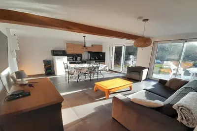 Image de Appartement au calme Ă Pernes -2 Ă 4 personnes