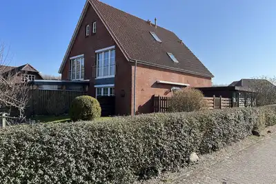 Image de Lotseninsel ***Holiday home near the beach***