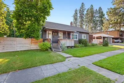 Image de Sanders Beach Home-pet and family friendly! Walkability 100%