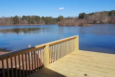 Lakeside Cottage, Fish from your back deck!