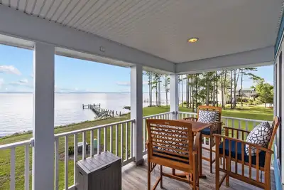 Image de Neuse Village #3 - Check out the amazing views!
