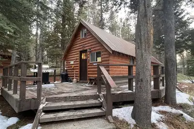 Image de Cabane confortable dans les bois