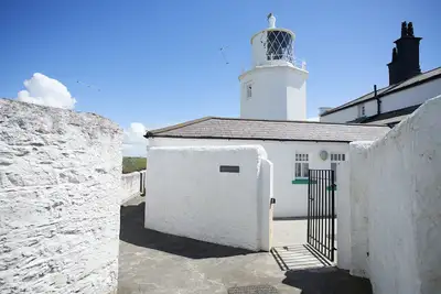 Image de In association with Trinity House, Rural Retreats is pleased to present Lizard Lighthouse. Located o