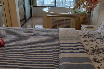 Image de Yefe nof panoramic 3 room flat by Carmel centre