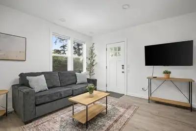 Image de Great Deals on Summer Stays!