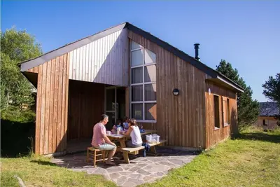 Image de Chalet familial pour 6 personnes dans une forêt de pins aux Bouviers en Lozère.